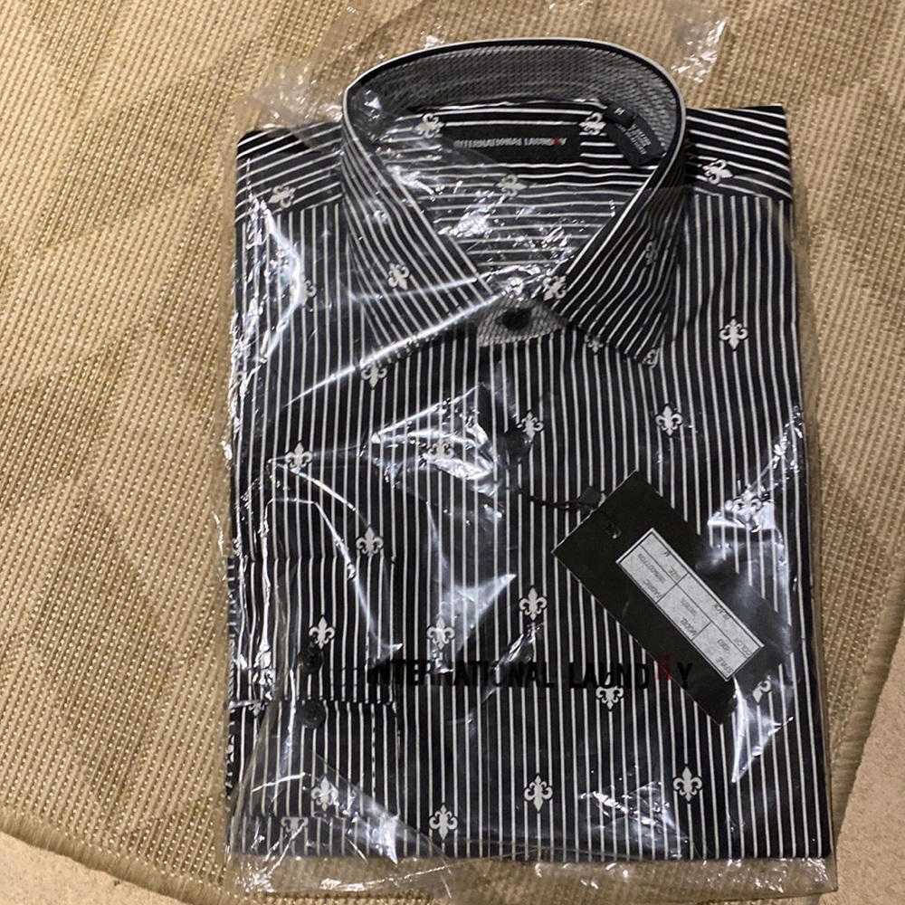 Black and white button down shirt BRAND NEW